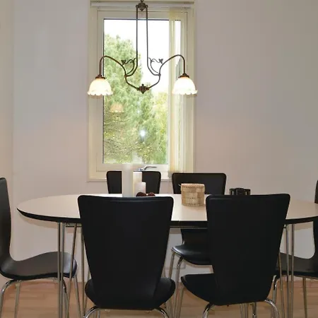 펜션 Three-bedroom Holiday In Hals