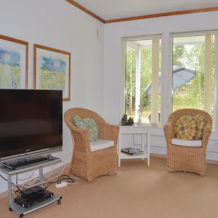 Three-bedroom Holiday In 펜션
